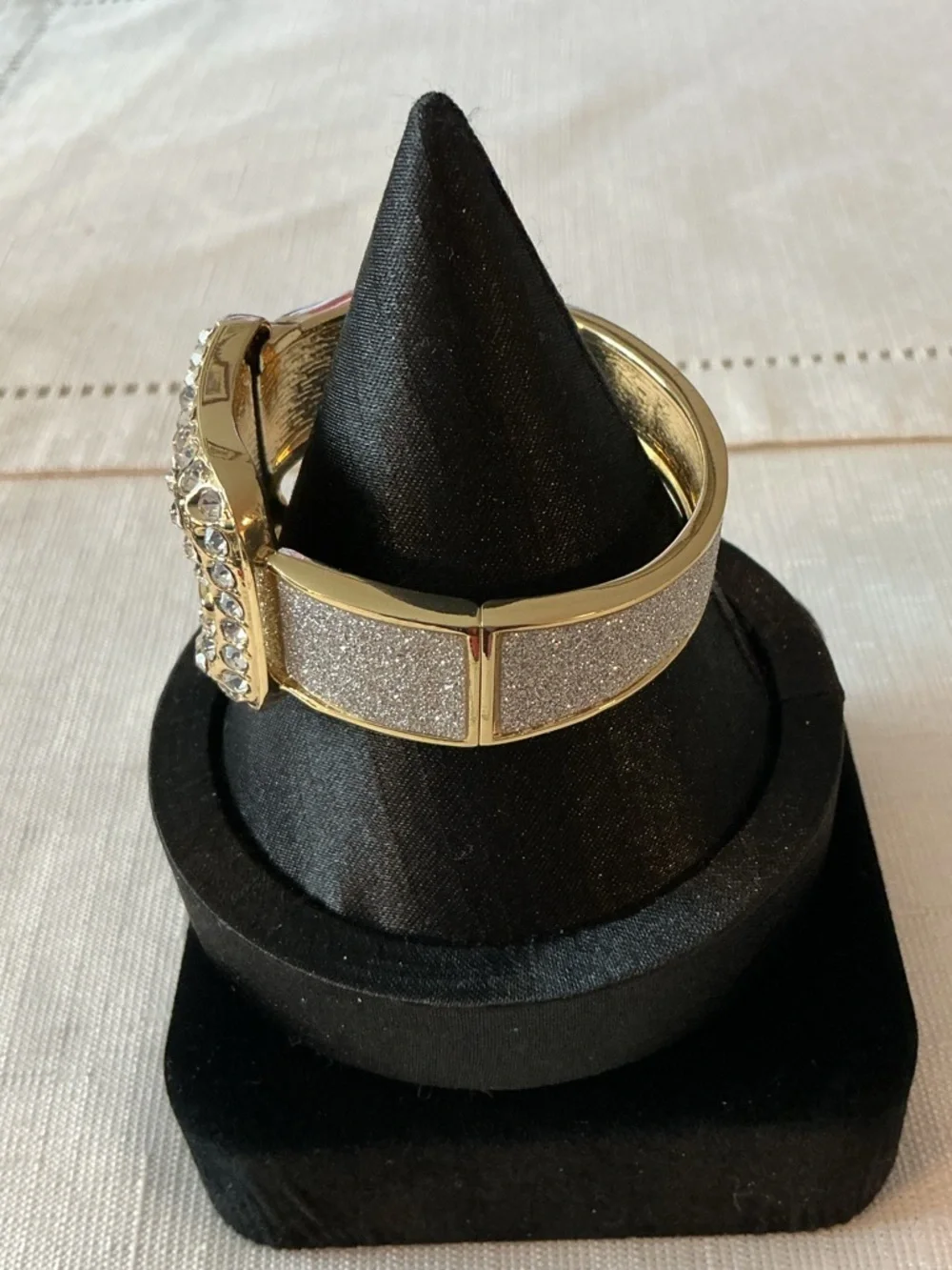Buckle Cuff Bracelet this gorgeous